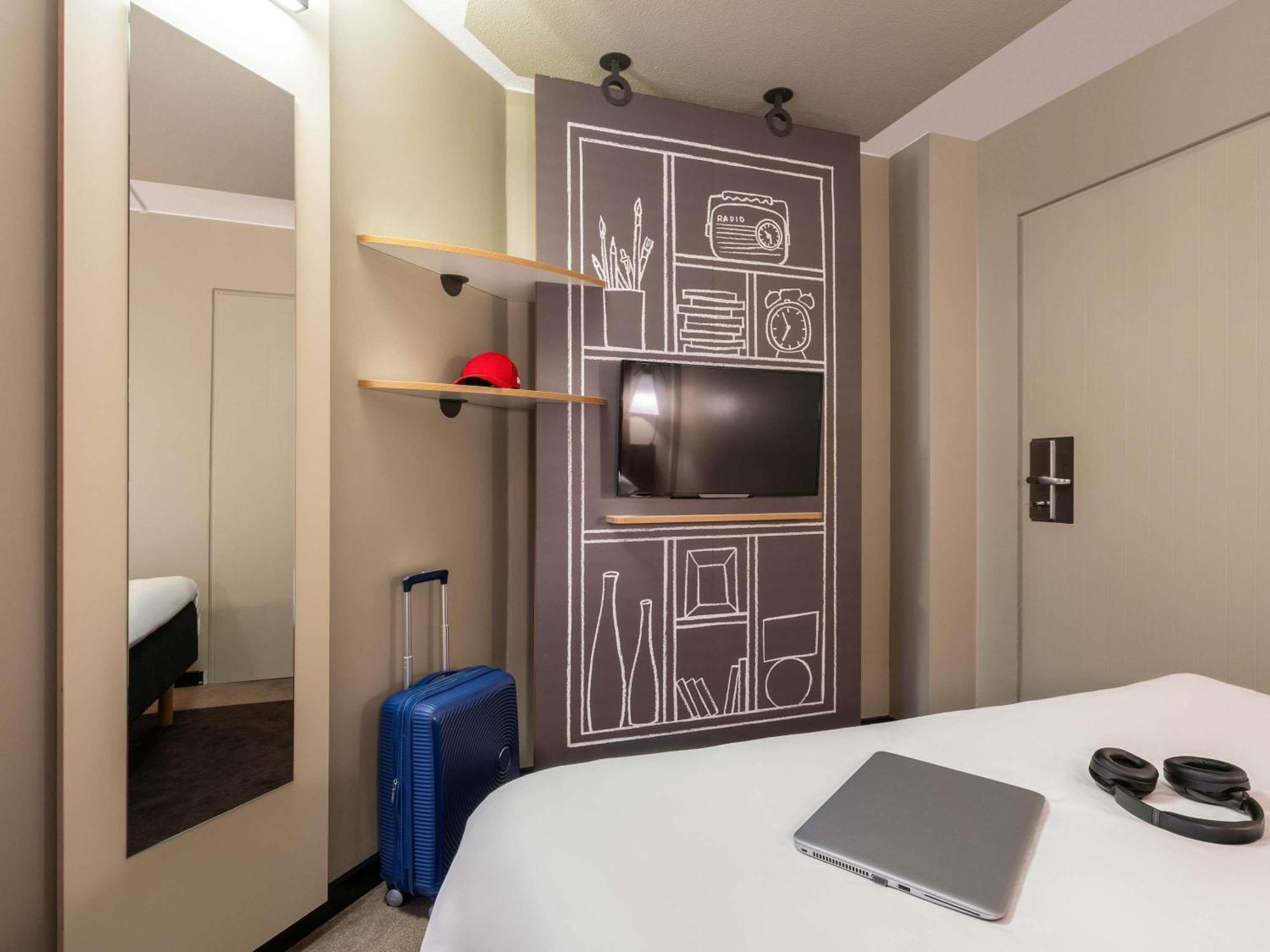 Triple Room One Double Bed One Single Bed,1704839814:JPEG